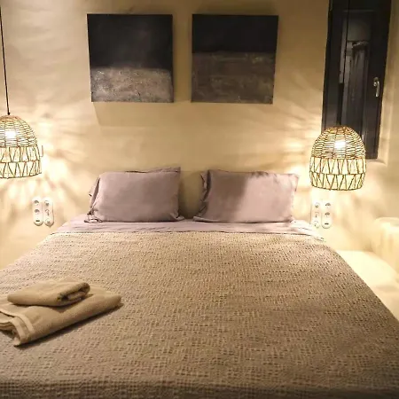 Onar Andros منزل ريفي