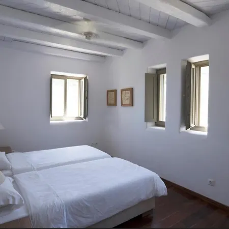 منزل ريفي Onar Andros *