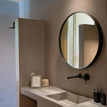 Onar Andros Landhuis Achla