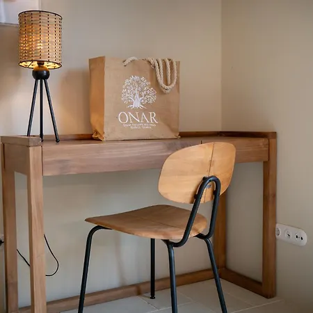 Onar Andros Landhuis